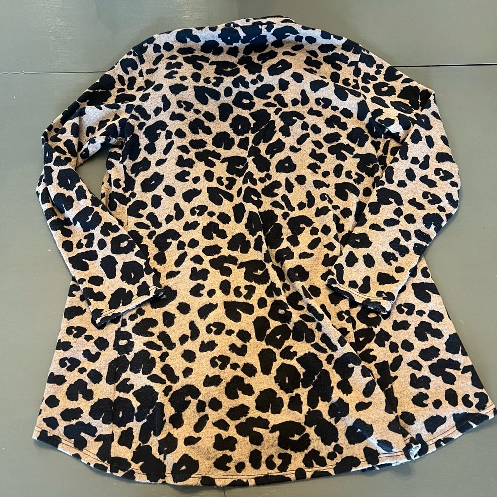 Leopard Print Cardigan - Picture 8 of 8